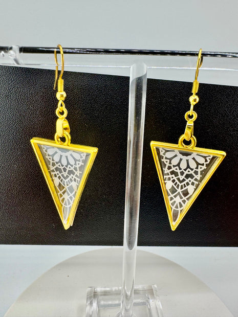Lace Triangles