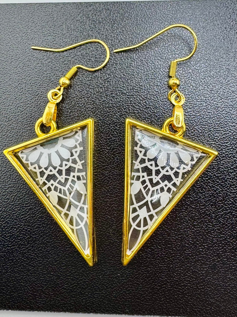 Lace Triangles