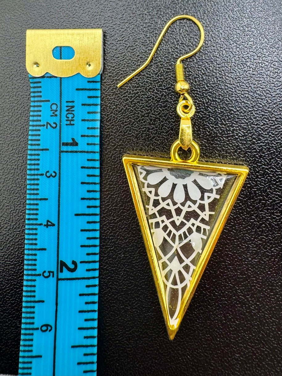 Lace Triangles