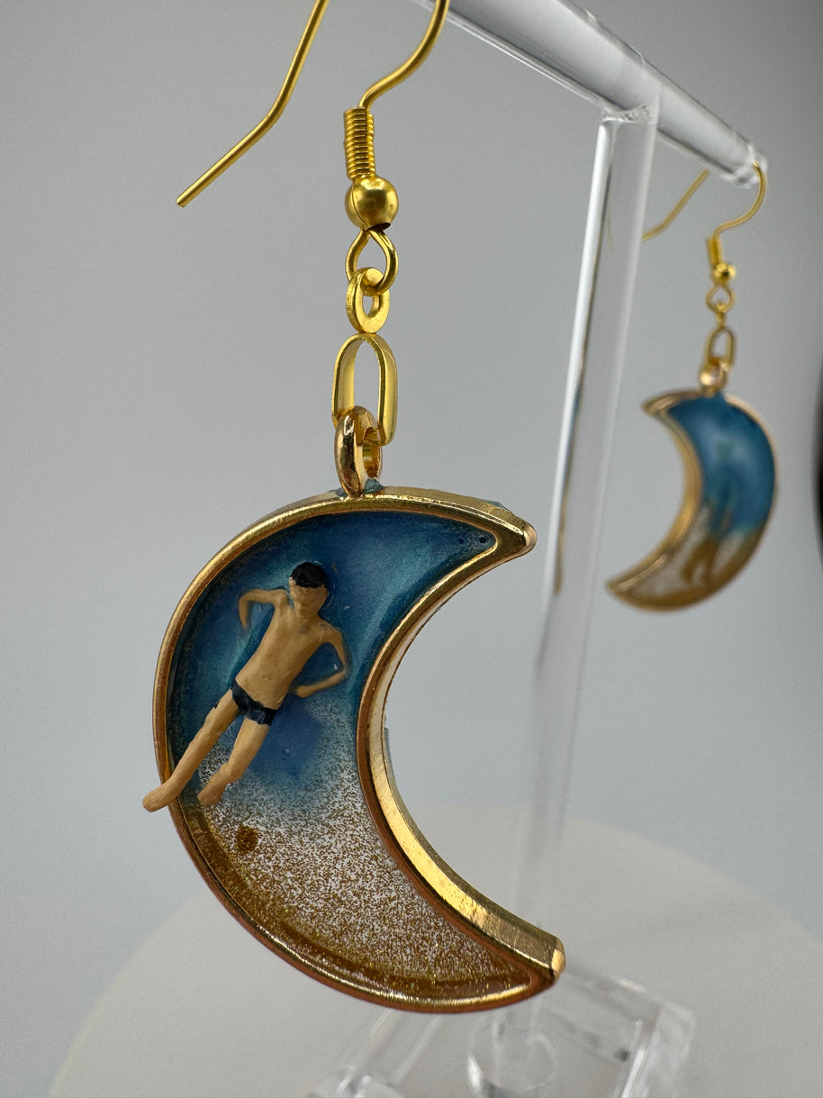 Crossing Moon River in Style
