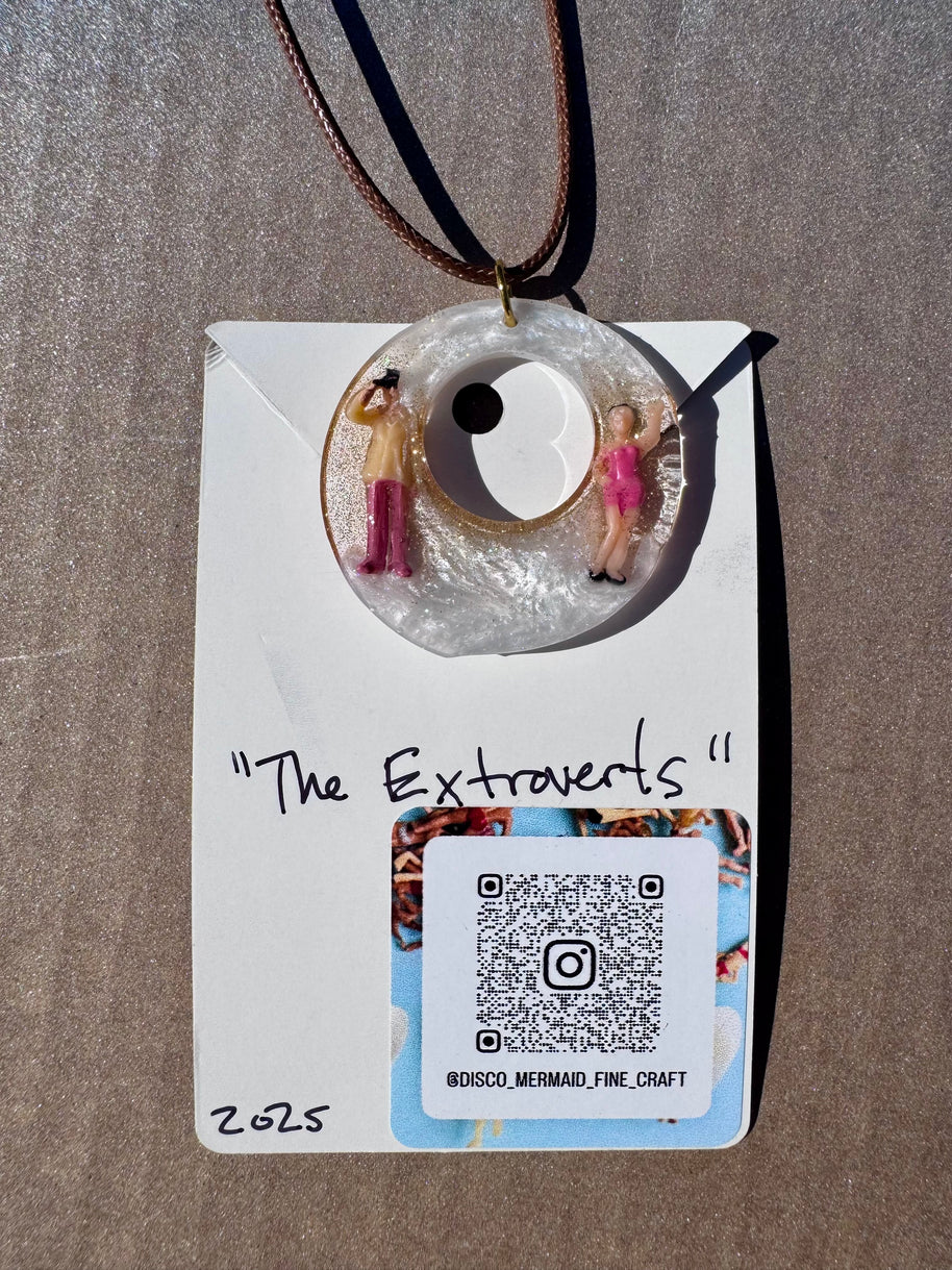 The Extroverts