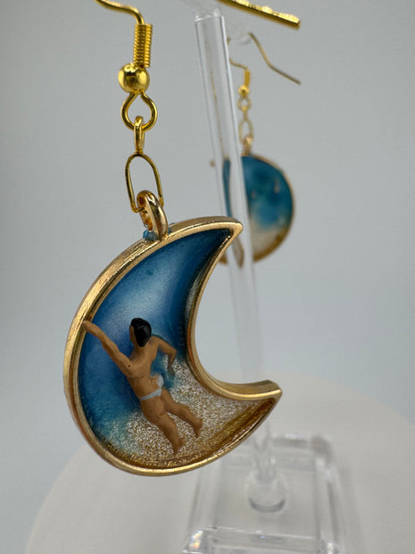 Crossing Moon River in Style