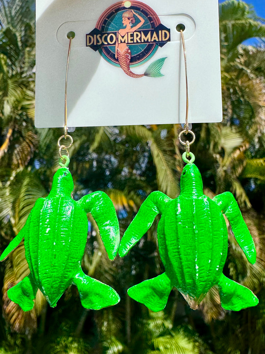 Lucky Leatherbacks